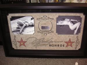 Click here for this Marilyn Monroe item.