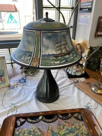 West Saint Paul Antiques