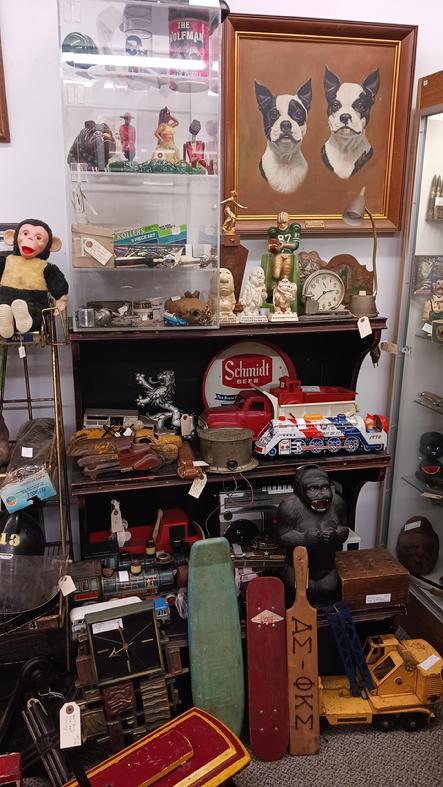 Metal Mike's Antique & Collectibles Booth