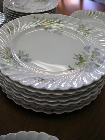 Haviland Limoges Margaux (8)- 10 1/2" Dinner Plates