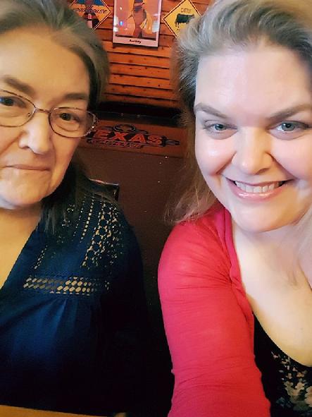  Joanne Holzinger & Suzie Holzinger
