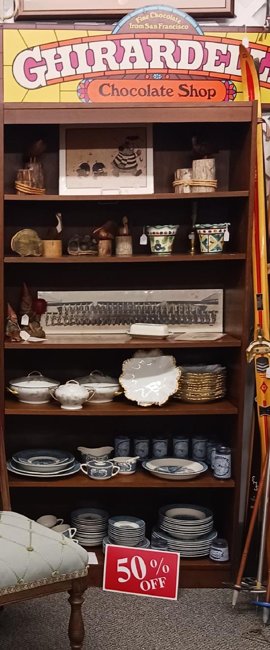 West Saint Paul Antiques