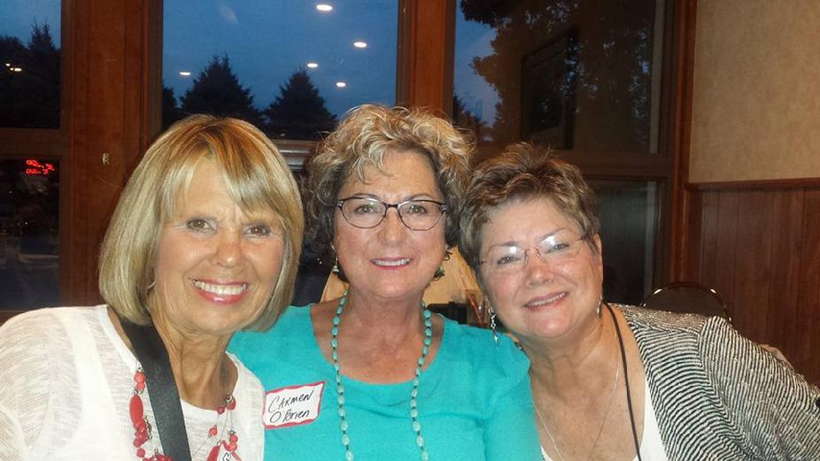 left to right Gail Farrand Rager, Carmen & Joan Hill Duoss