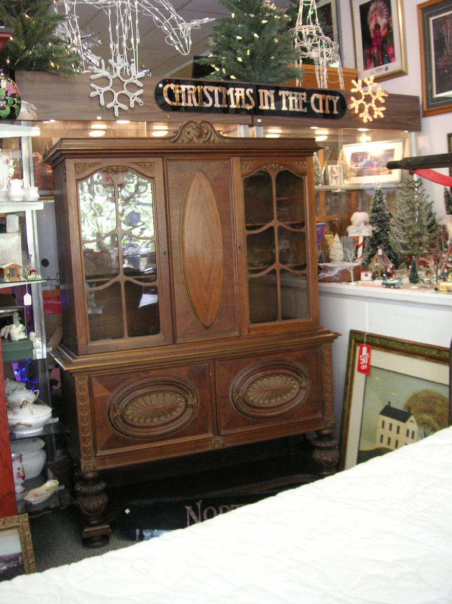 The Hanson House Grand Dining Room Set