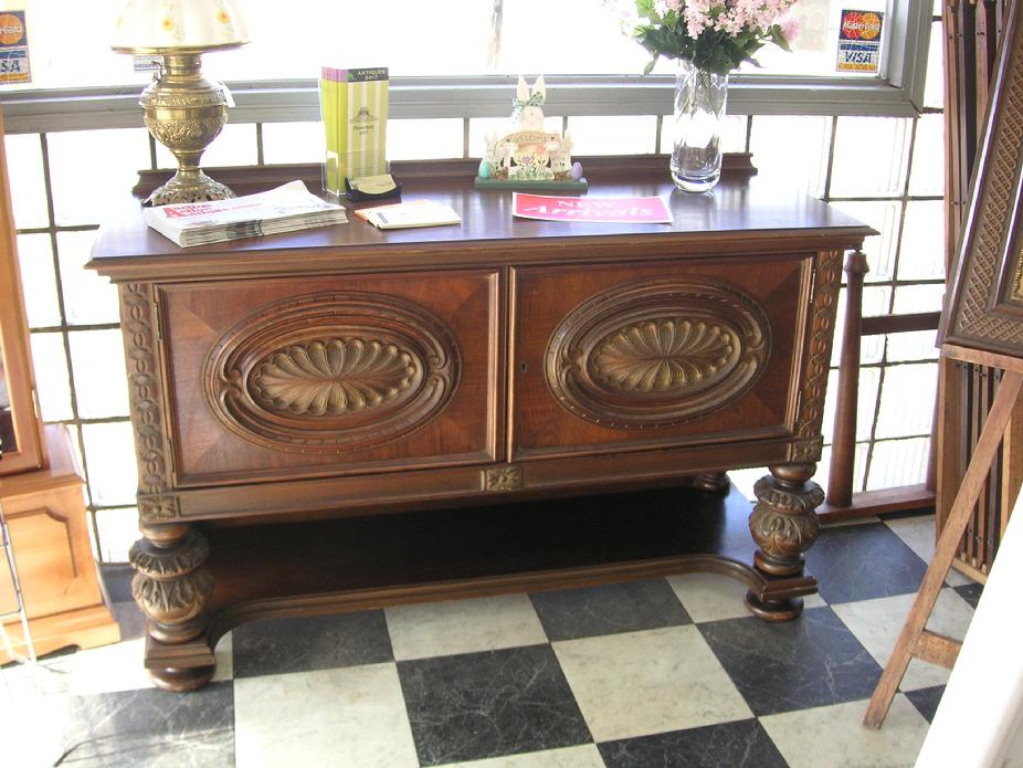 The Hanson House Grand Dining Room Set