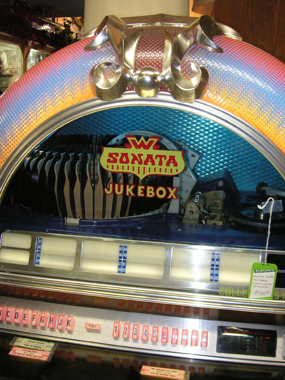 WURLITZER SONATA 1050 JUKEBOX